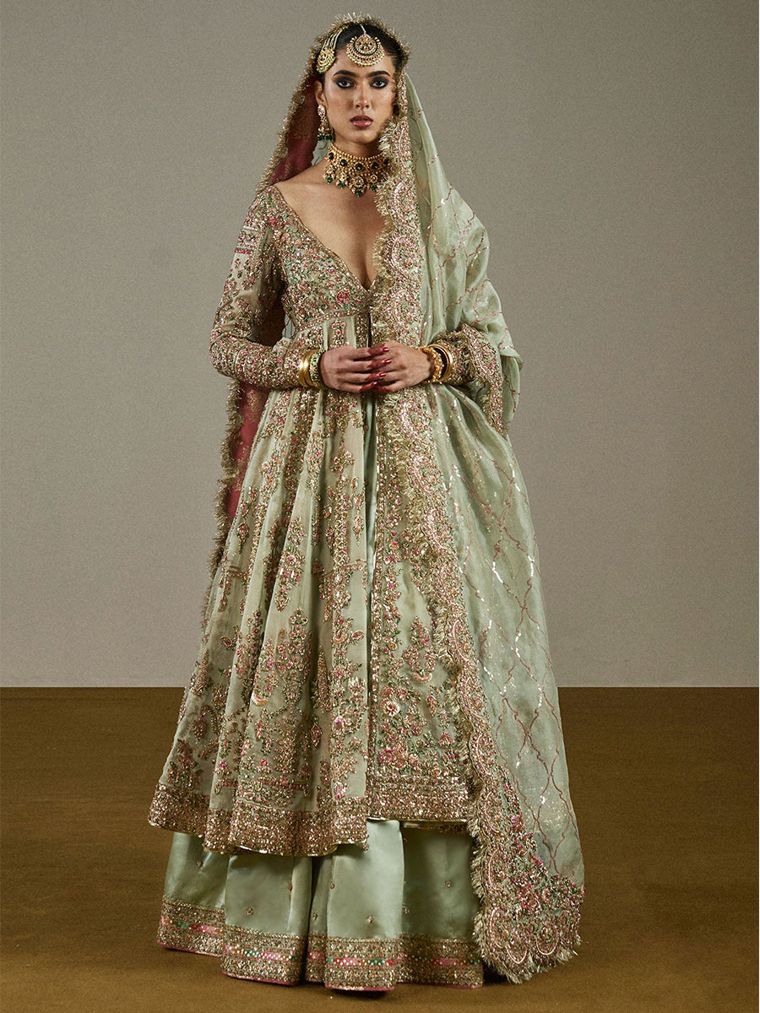 Gul-e-Sarv — Sage green